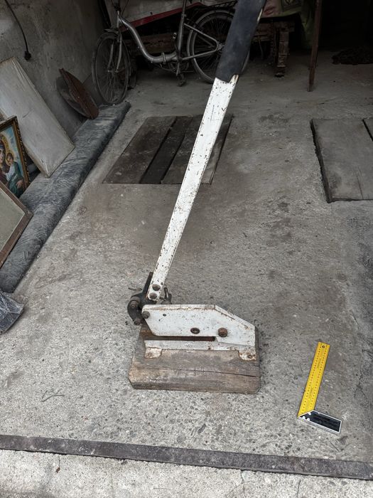 Foarfeca de tabla pentru banc cu pârghie