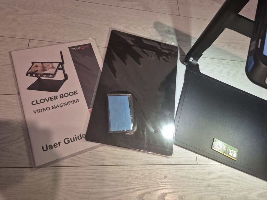 Lupa cu monitor integrat Clover Book Lite 12.5-inch