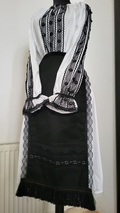 Costum popular nou mărimea M-L