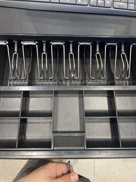 Денежный ящик в продаже