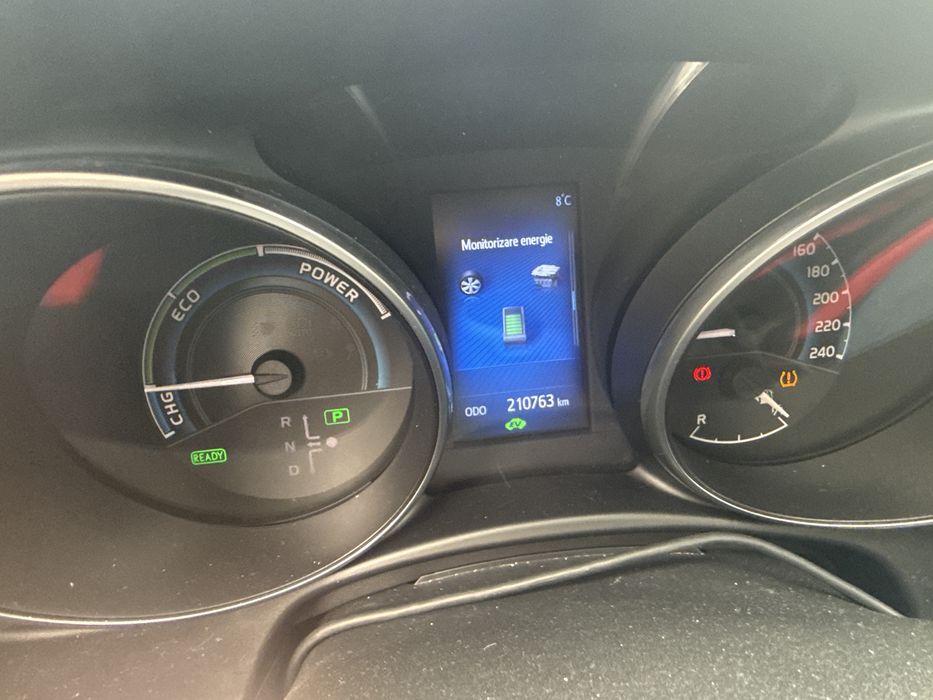 Toyota Auris Hibrid, GPL, Benzina 1.8 2015