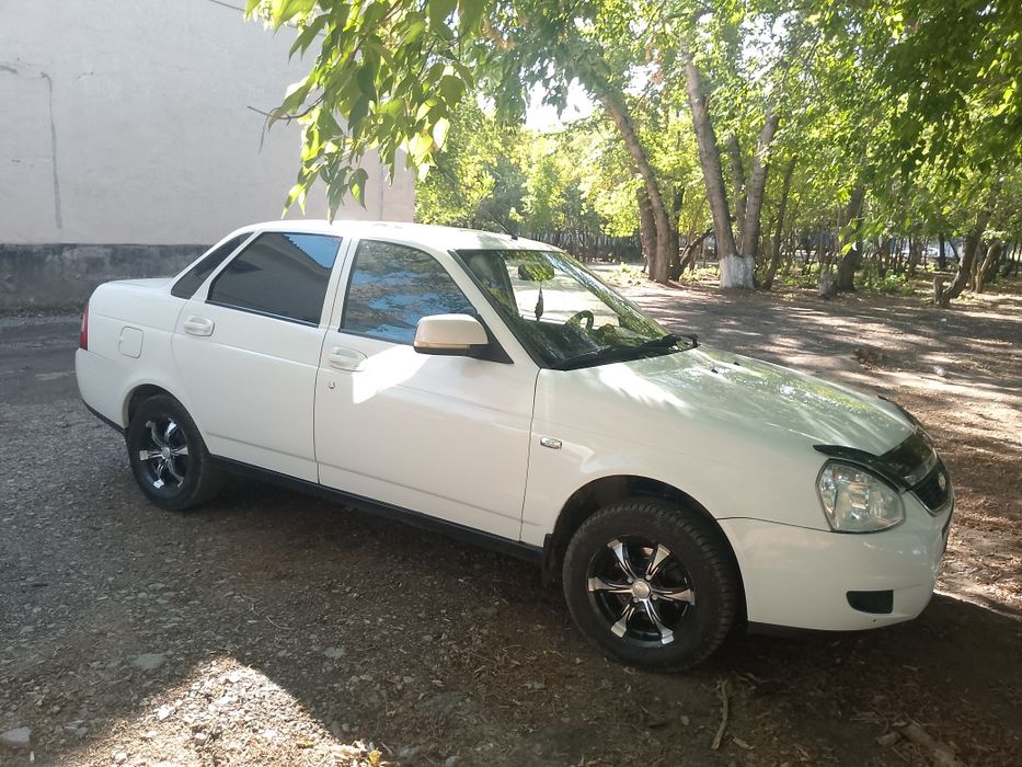 Продам Приору в идеальном состояние