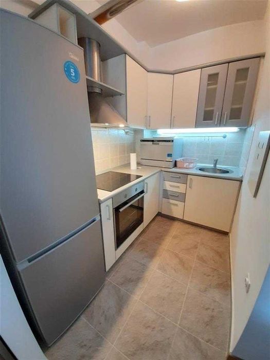 Двустаен имот в кв.Младост 4