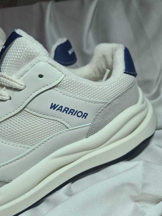 Утеплённые кросовки