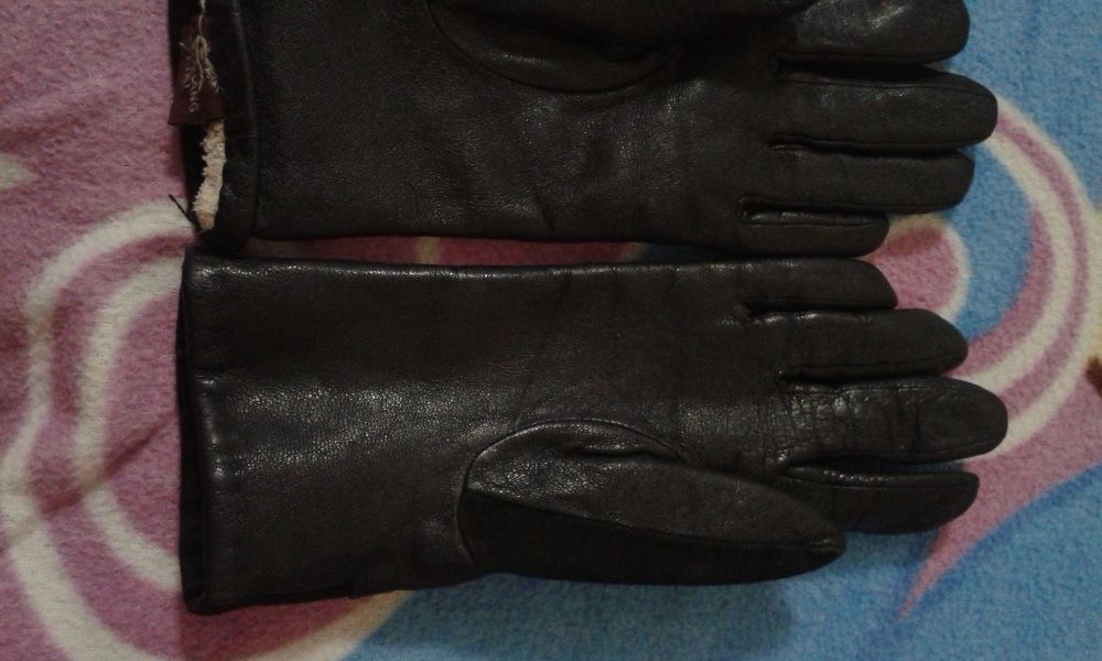 Перчатки женские кожаные