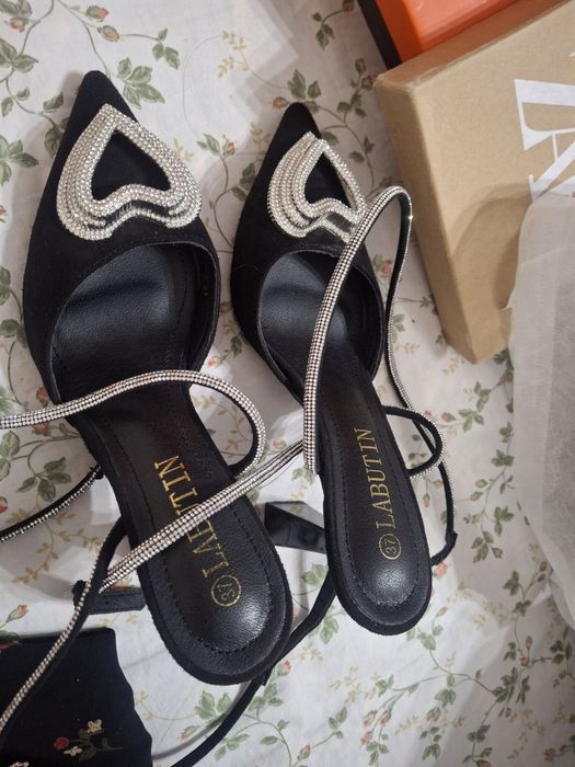 Туфли на каблуках