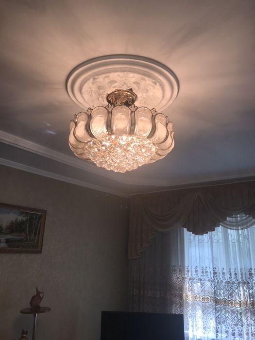 Люстра в гостинную