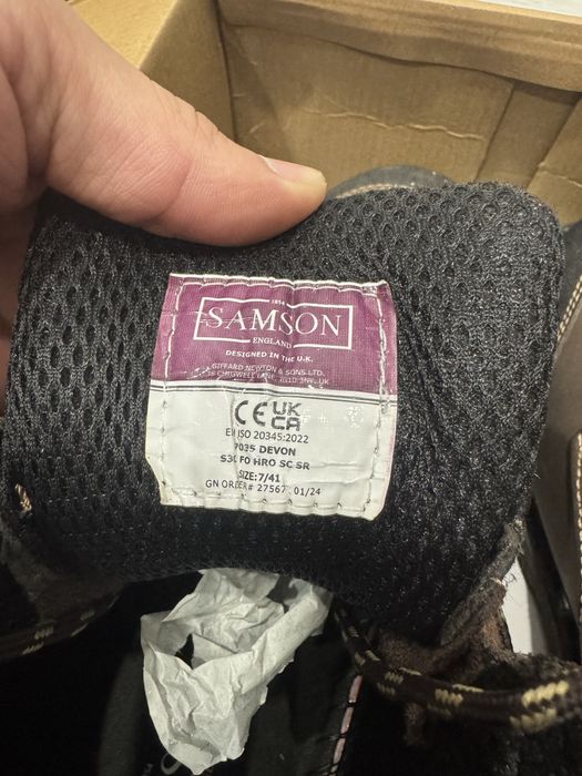 Продам спец.обувь