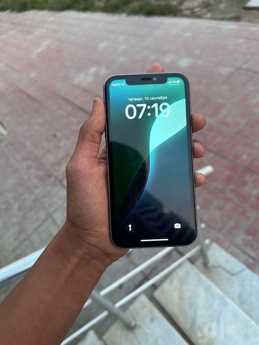 IPhone 11 128lik