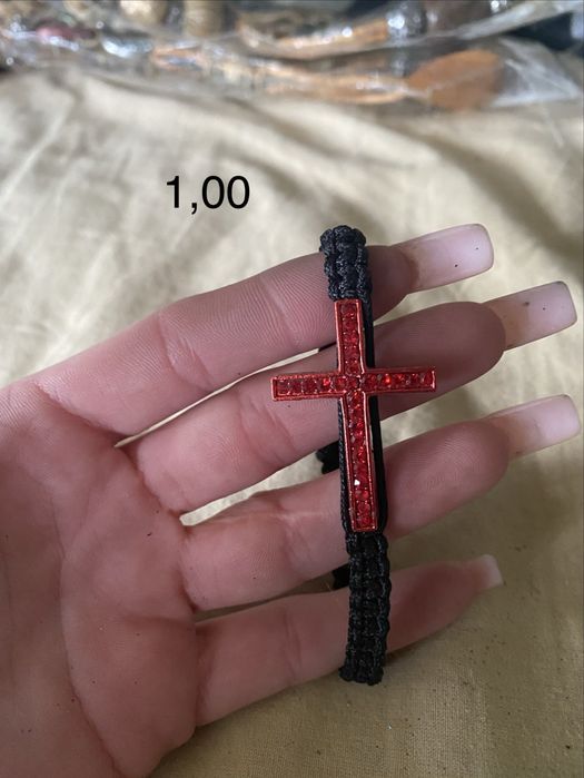 Гривни за любителите на бижута