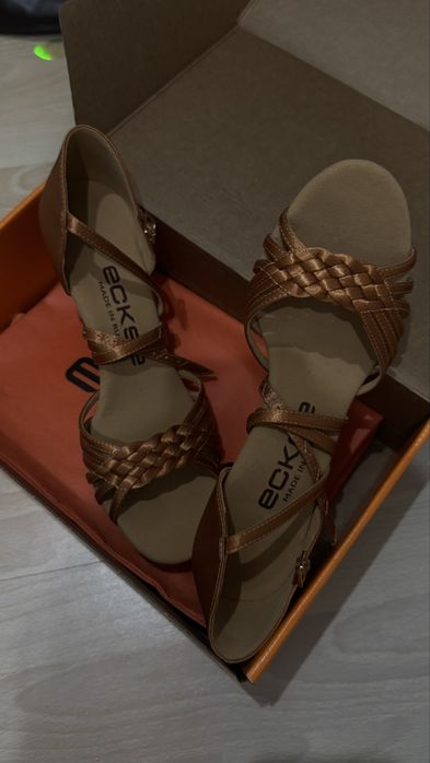 Бальные туфли для танцев