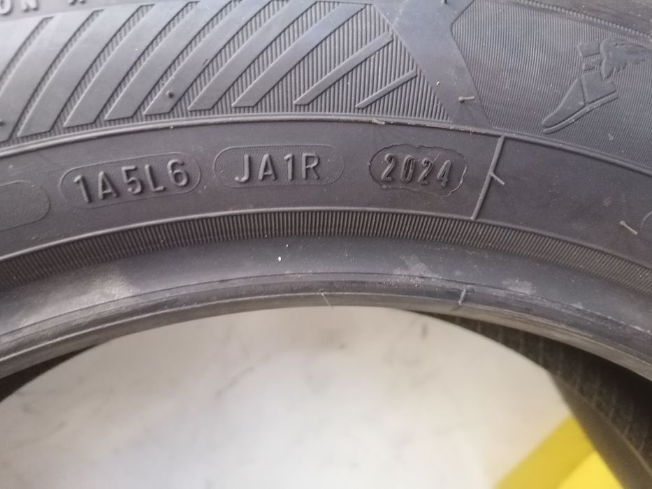175/65/17 4*Goodyear vara 87h noi dot 2024