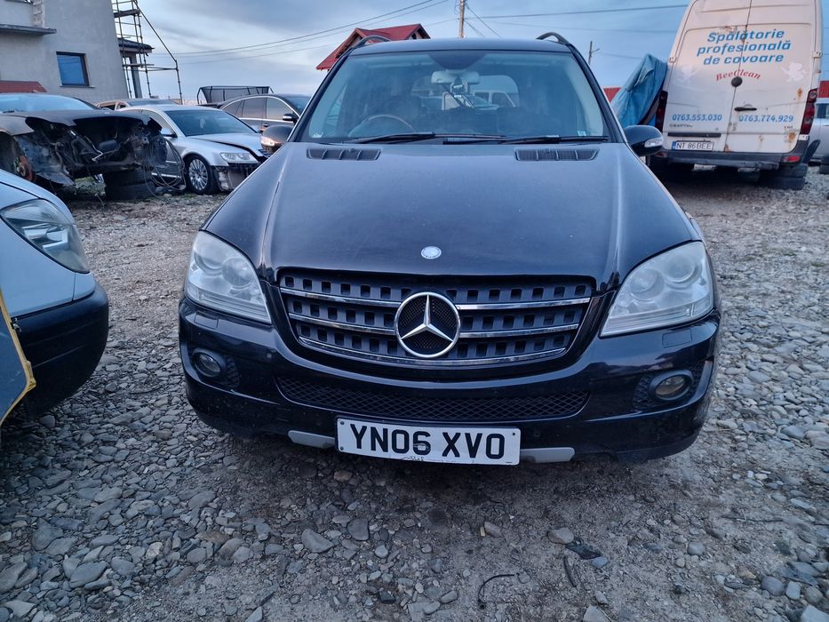 Bară față capota tragher far mercedes ml w164