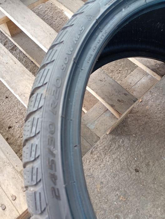 Единична 245/30/20 Pirelli SZ3 dot3715