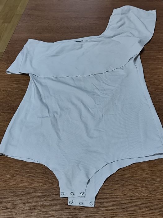 Zara body asimetric