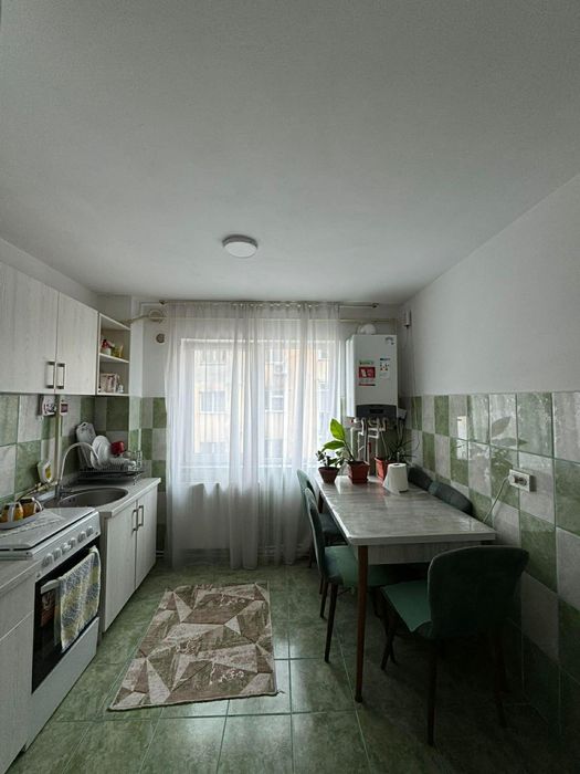 Inchiriez aparament 2 camere - Targu Jiu (Aleea Plopilor)