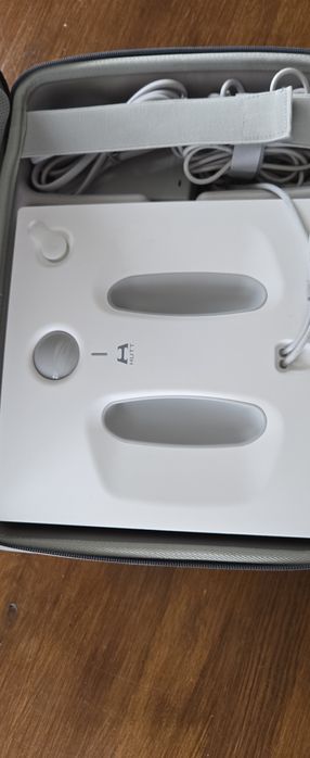 Робот за прозорци HUTT W66