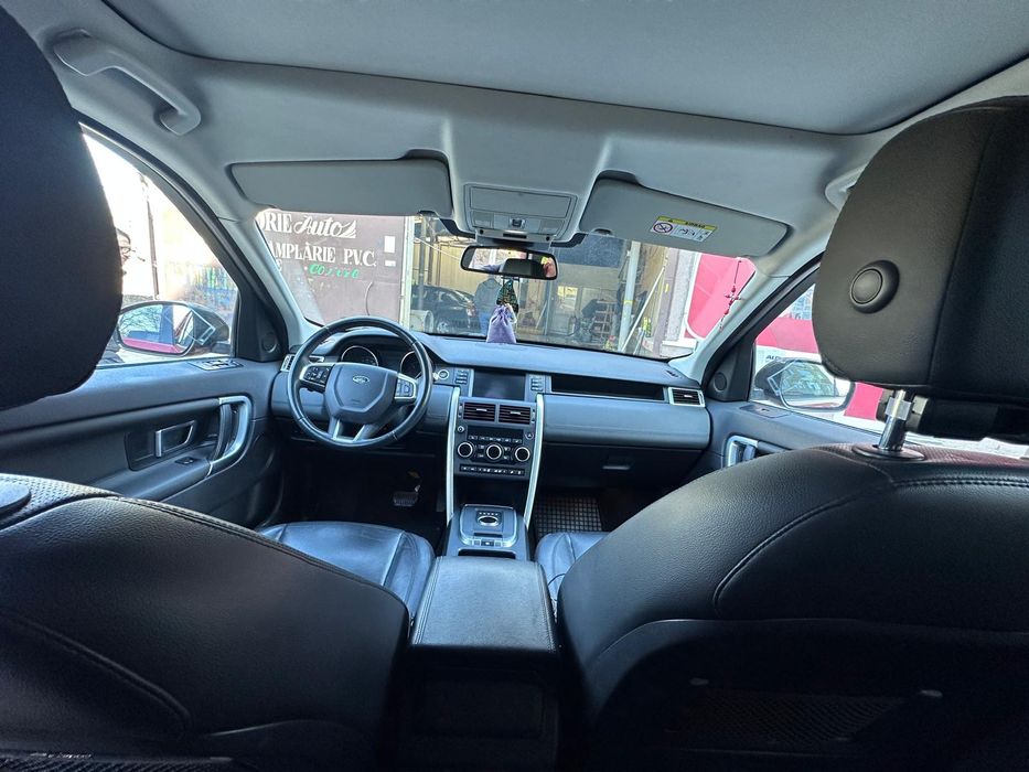 LAND ROVER Discovery Sport TD4 HSE