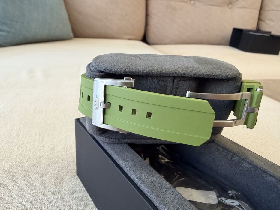 Fortis Marinemaster M44 Chronometer Woodpecker Green