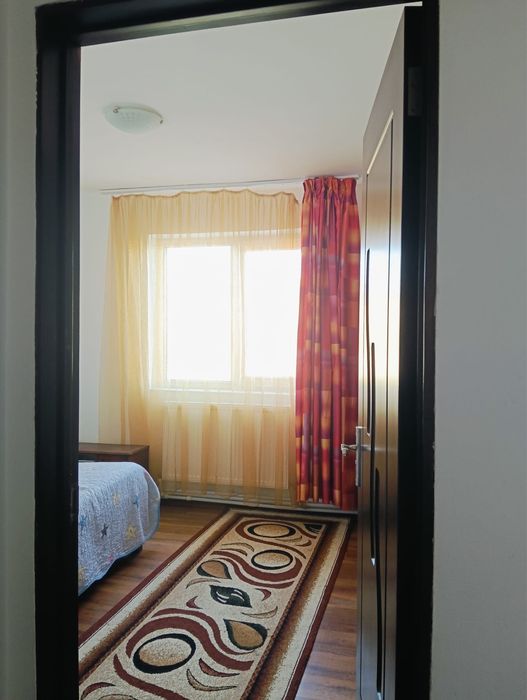 Vand apartament,semidecomandat 2 camere
