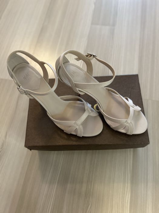 Sandale 39, Nou cu eticheta