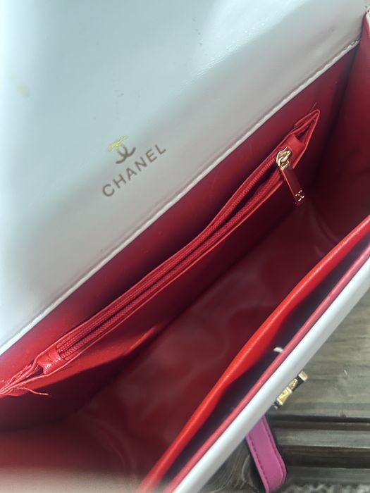 Сумки,  1 детский рюгзак с единорогом, и женские сумки.