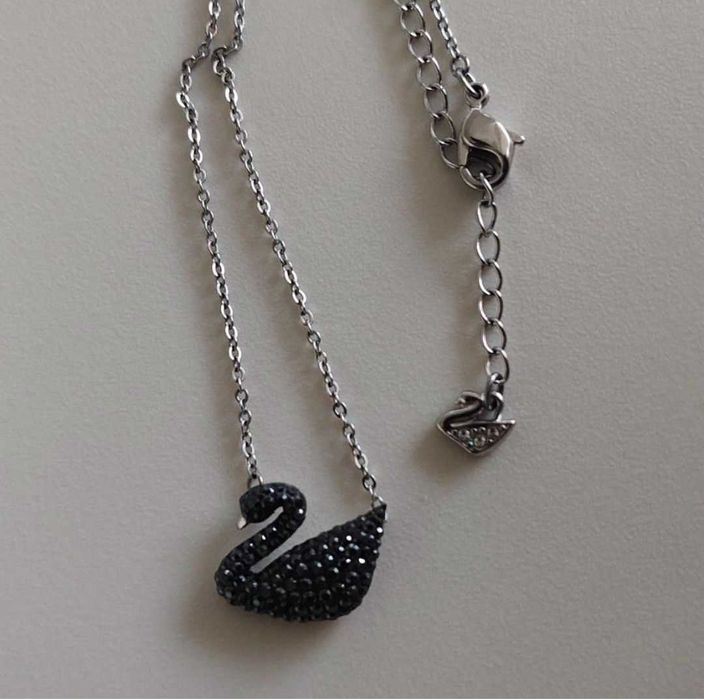 Colier Swarovski Swan / Lebădă Neagră - nou, în cutie