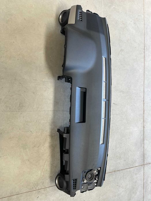 Toyota Rav4  Табло с еърбегът за Тойота Рав 4  2012/2018