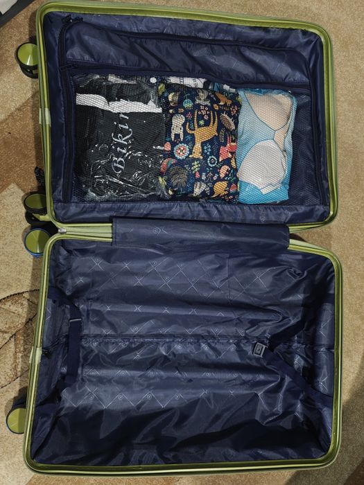 Продам чемодан в идеальном состоянии