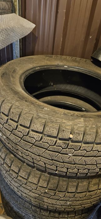 Продам шину на прадо