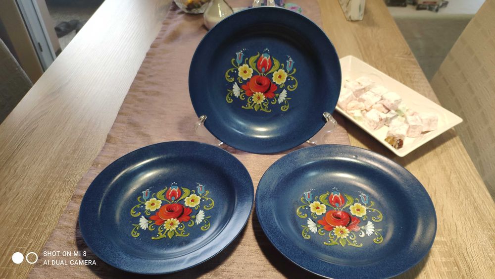 Декоративни Порцеланови Чнии