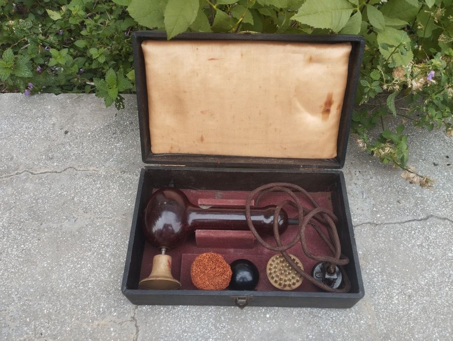 Антикварен масажор за лице Poli 1920-1945