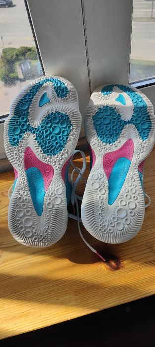 Adidas баскетболни маратонки 40номер