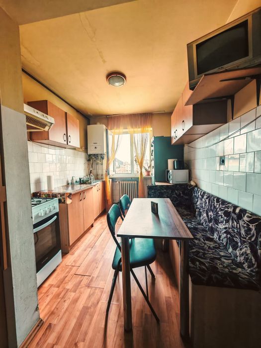 Apartament 2 camere decomandat cu  parcare cu copertina