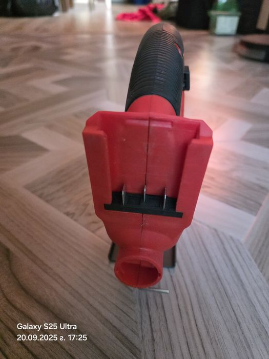 Акумулаторен  трион