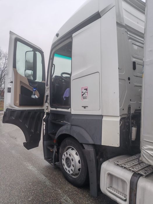 Mercedes Actros Mega