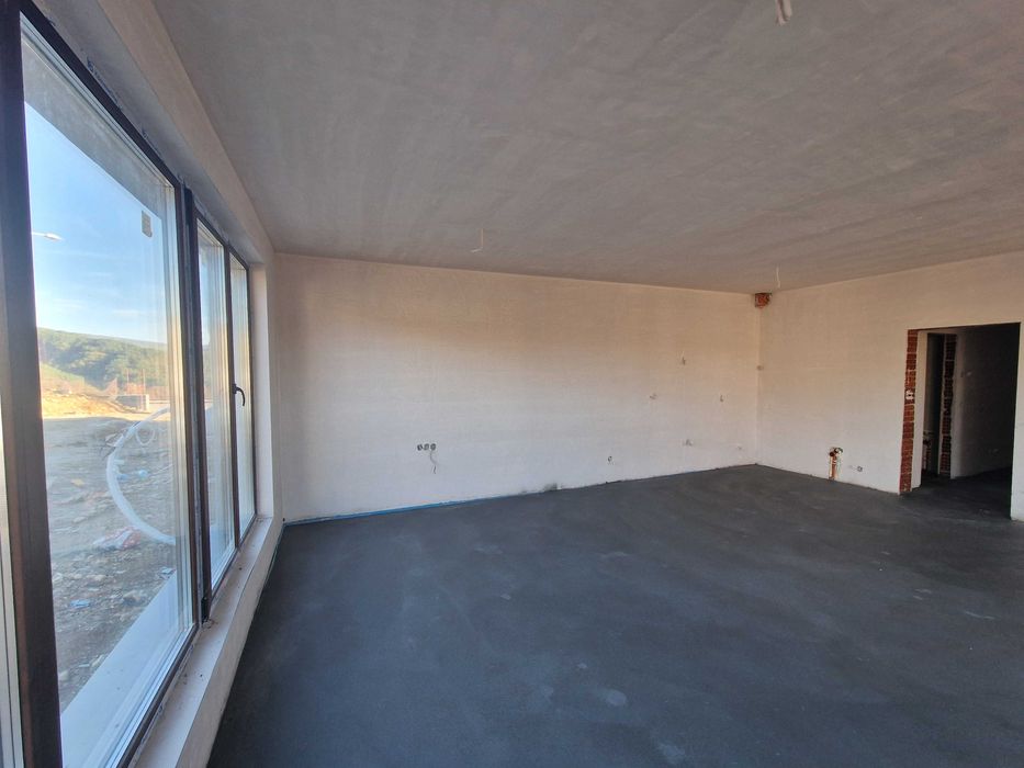 Продава се Тристаен апартамент в Благоевград, Баларбаши - 195 кв.м за 759 €/кв.м - Снимка #2