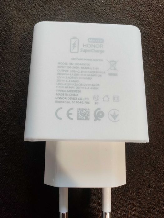 Продавам чисто ново зарядно хонор 88 вата