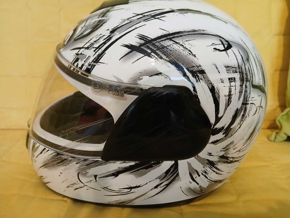 Каска за мотор Airoh