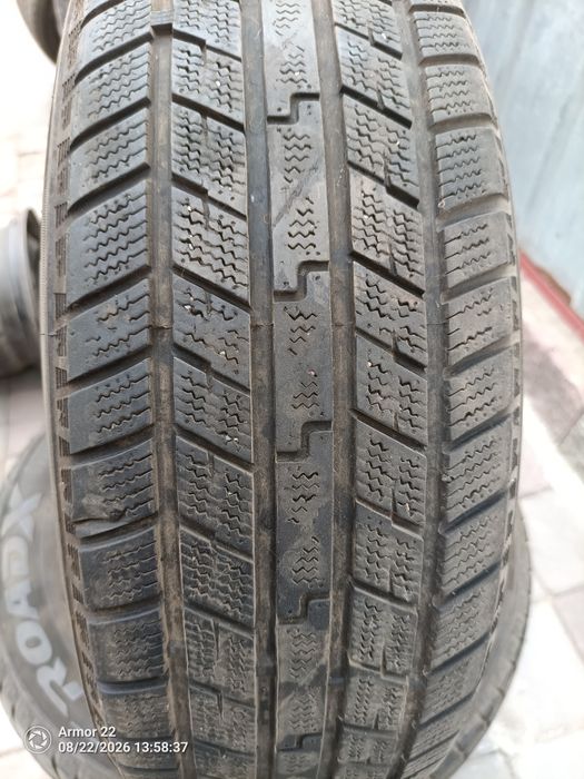 Продам шины комплект на 15