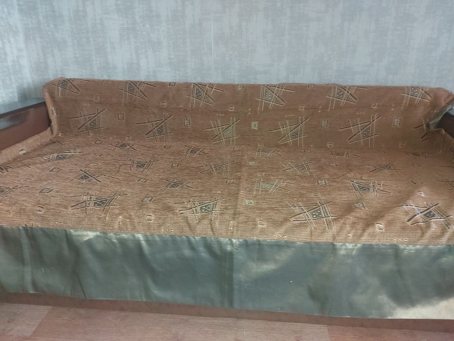 Диван раскладной,разборный