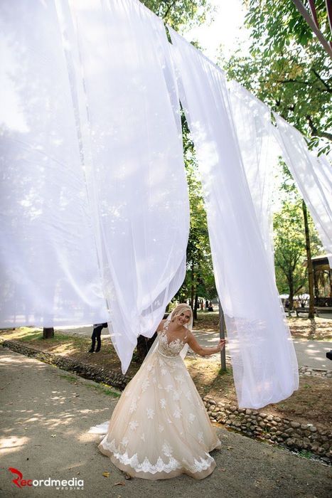 Rochie de mireasa Milla Nova, Jeneva, model deosebit