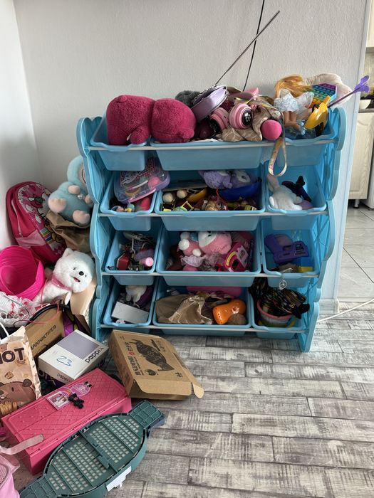 Продам полку для игрушек