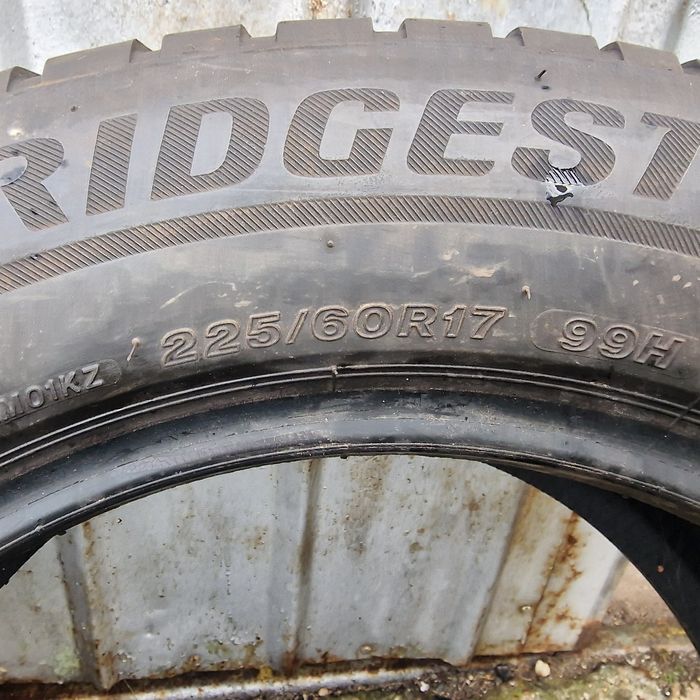 BRIDGESTONE Зимни 225 60 17