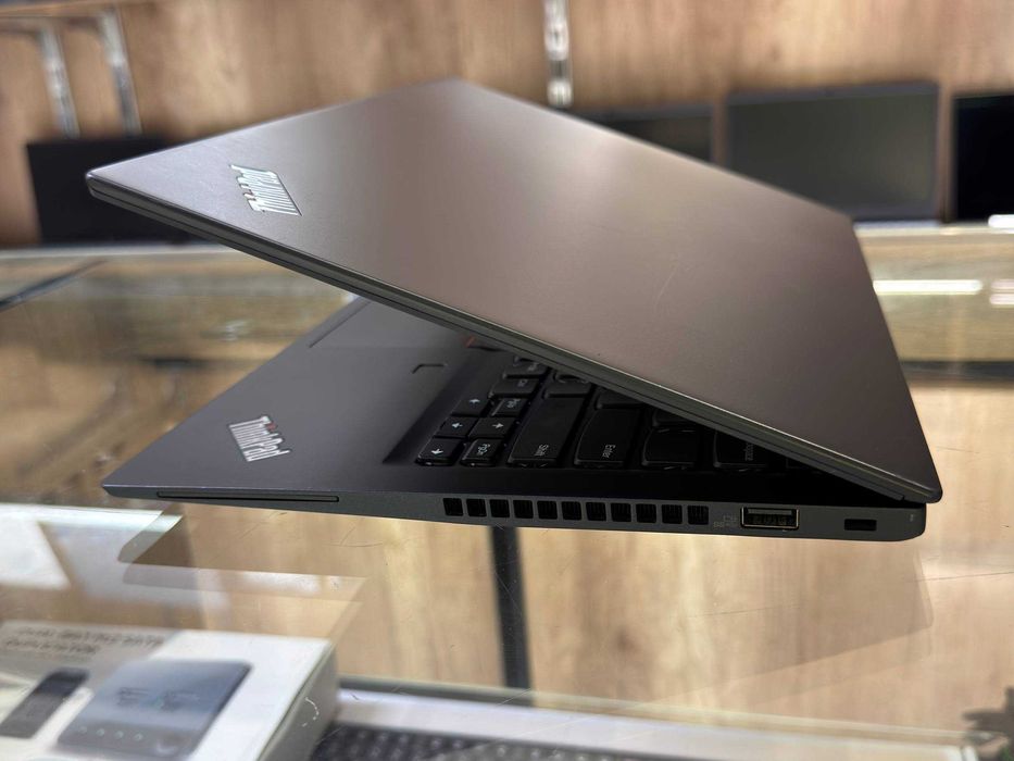 Lenovo ThinkPad T495s Ryzen 7 PRO 3700U ram 16 ssd 256