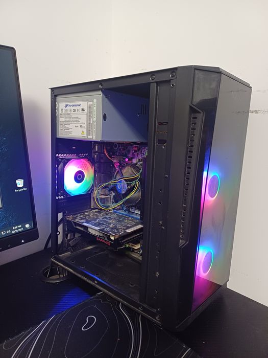 Vand Pc Gaming pentru low buget