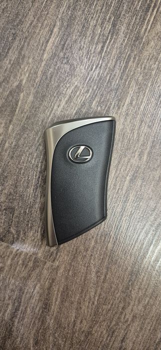 Новый оригинальный смарт-ключ Lexus (2022–2026)
