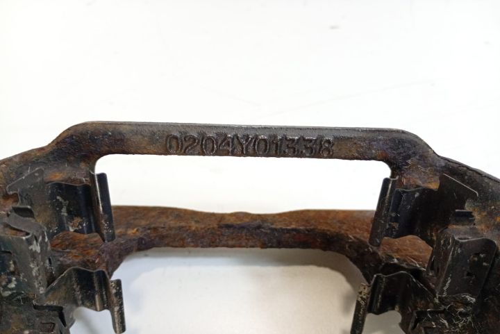 Suport etrier  0204Y01338 Toyota Avensis a 2-a generatie T25 (facelif