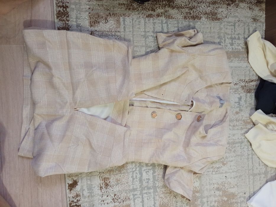 Женская одежда Б/у, качество хорошее.