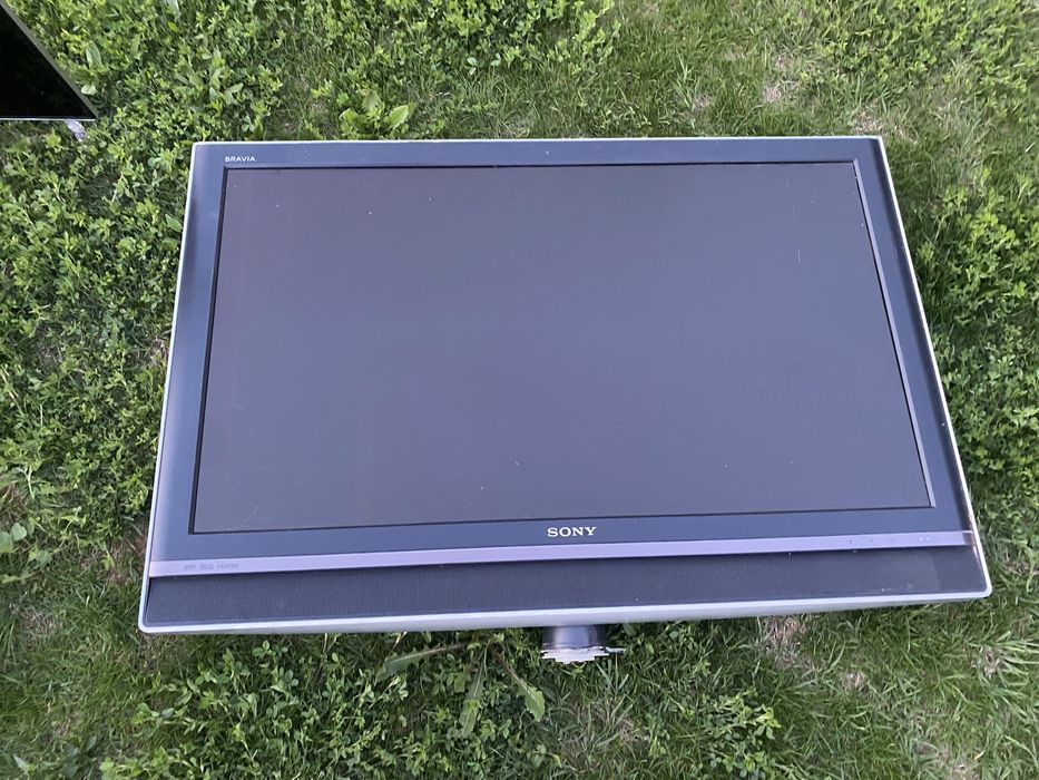 Телевизор компьютер колонки